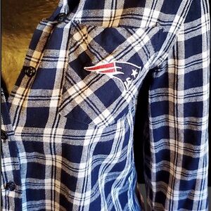 FIRM Patriots flannel Womens NFL top